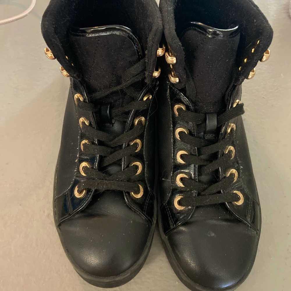 Aldo lace up combat style boots/booties